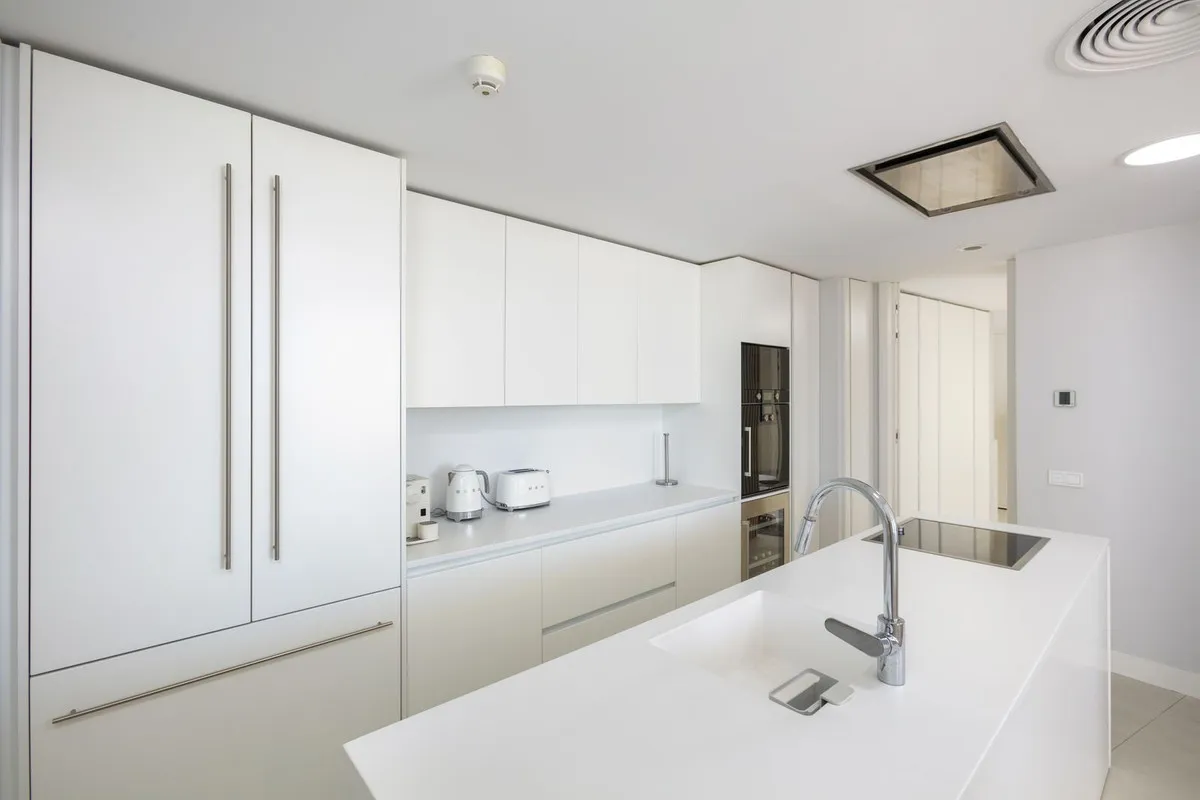 4be09548-9ee4-47fa-b75a-97f3fa4d775b