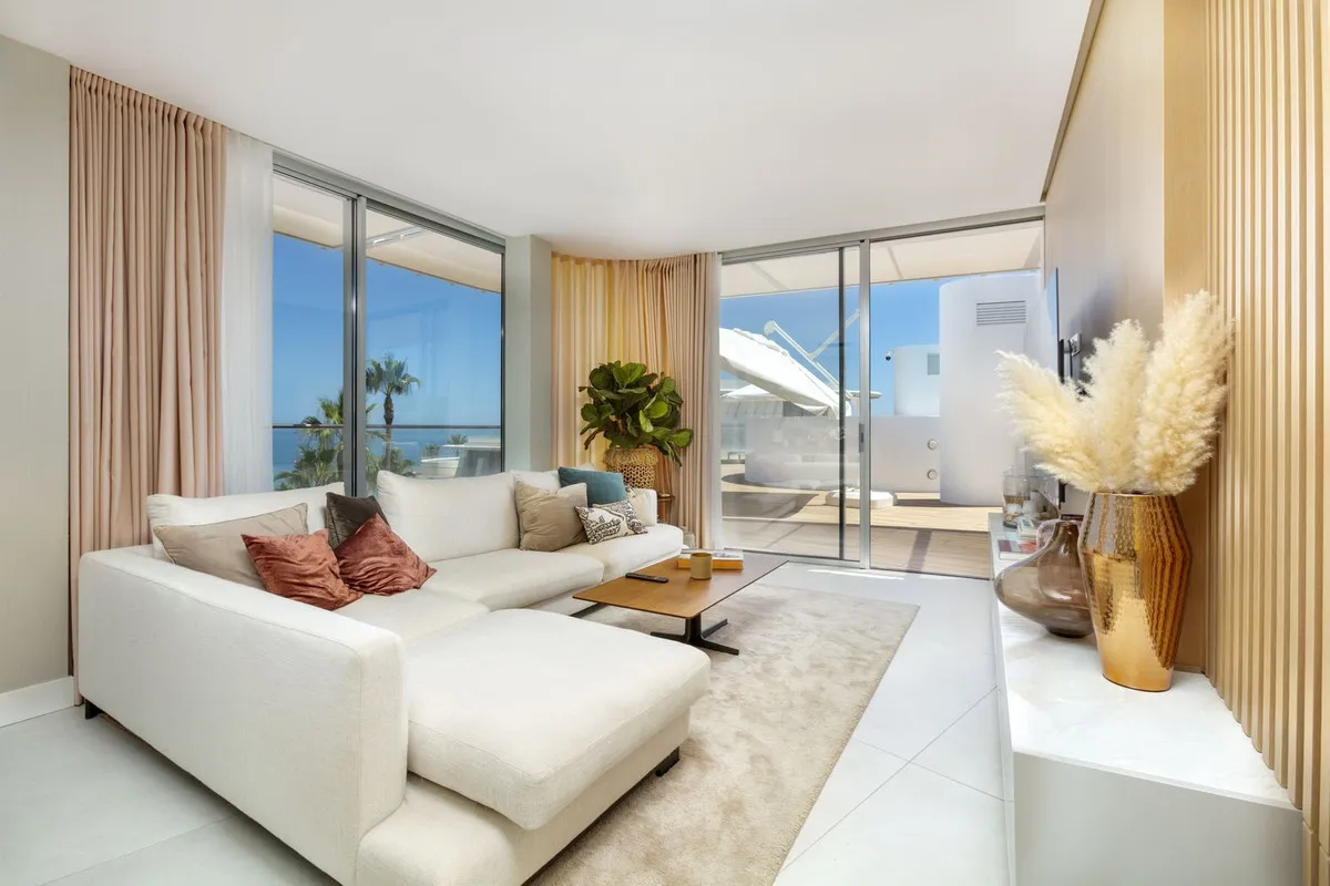 71ea4349-1459-4f82-ae1c-800fb0ac4669