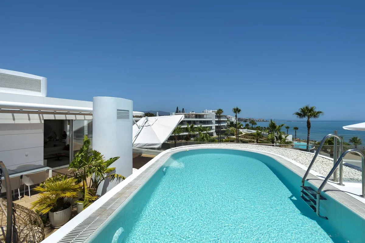 7dfe3692-3027-4b67-94f5-e2a7283517da