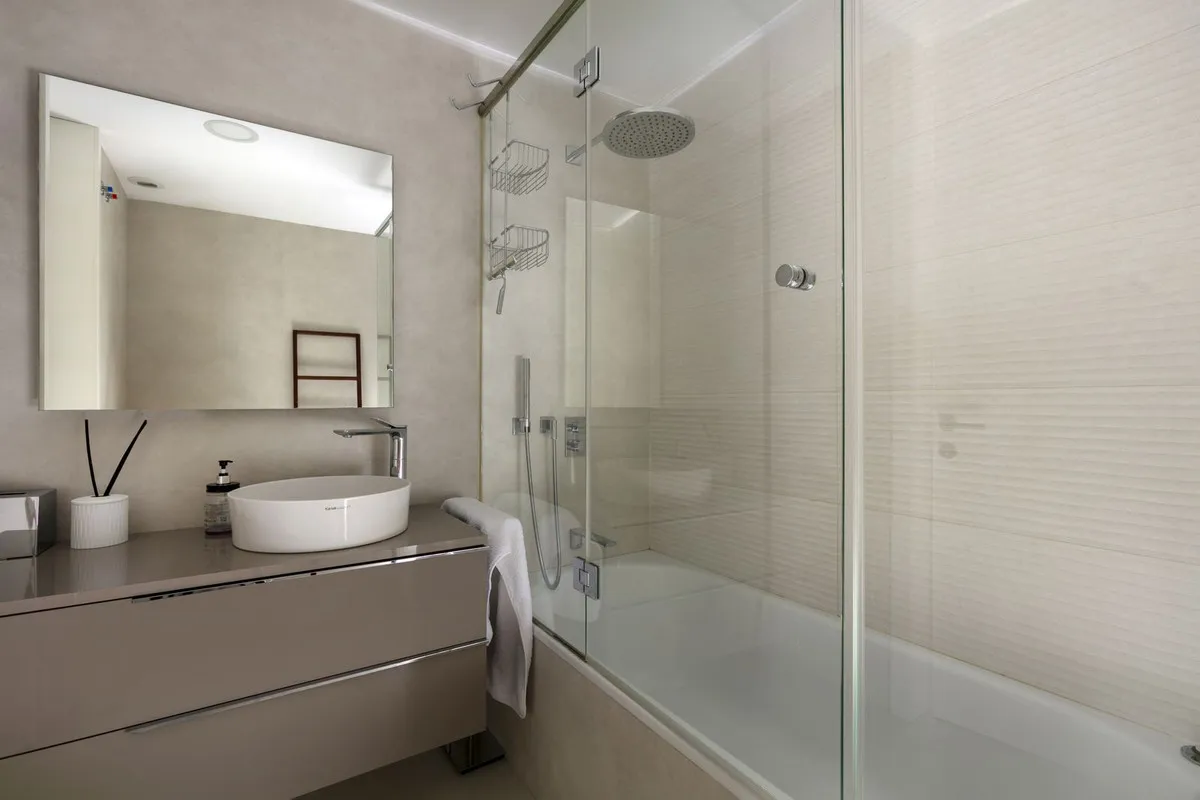 ac580465-9551-4ff9-ba38-3917fd640445