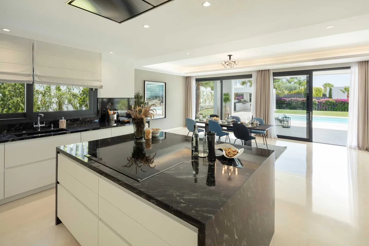 a5fba272-cb9b-4401-9cb8-852337102eb3