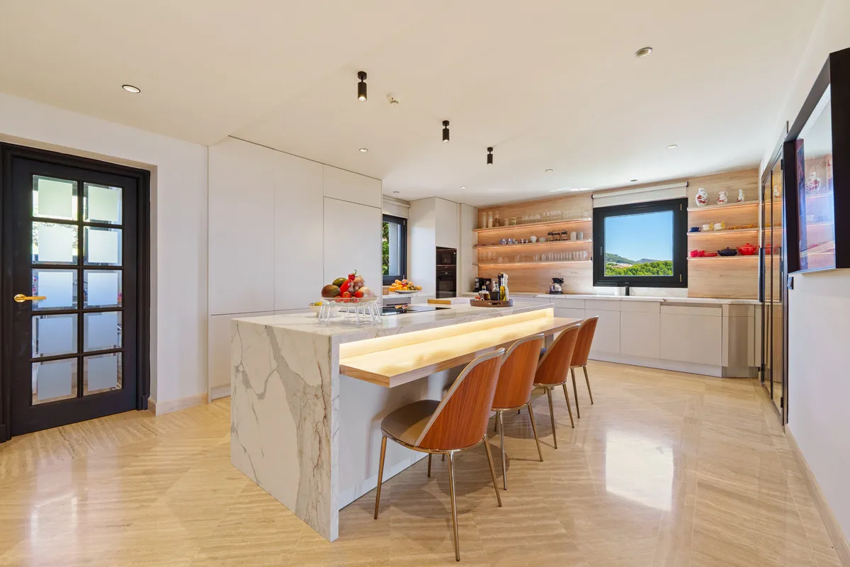 1fb41390-e0b5-436b-bd0d-e18660c235b7