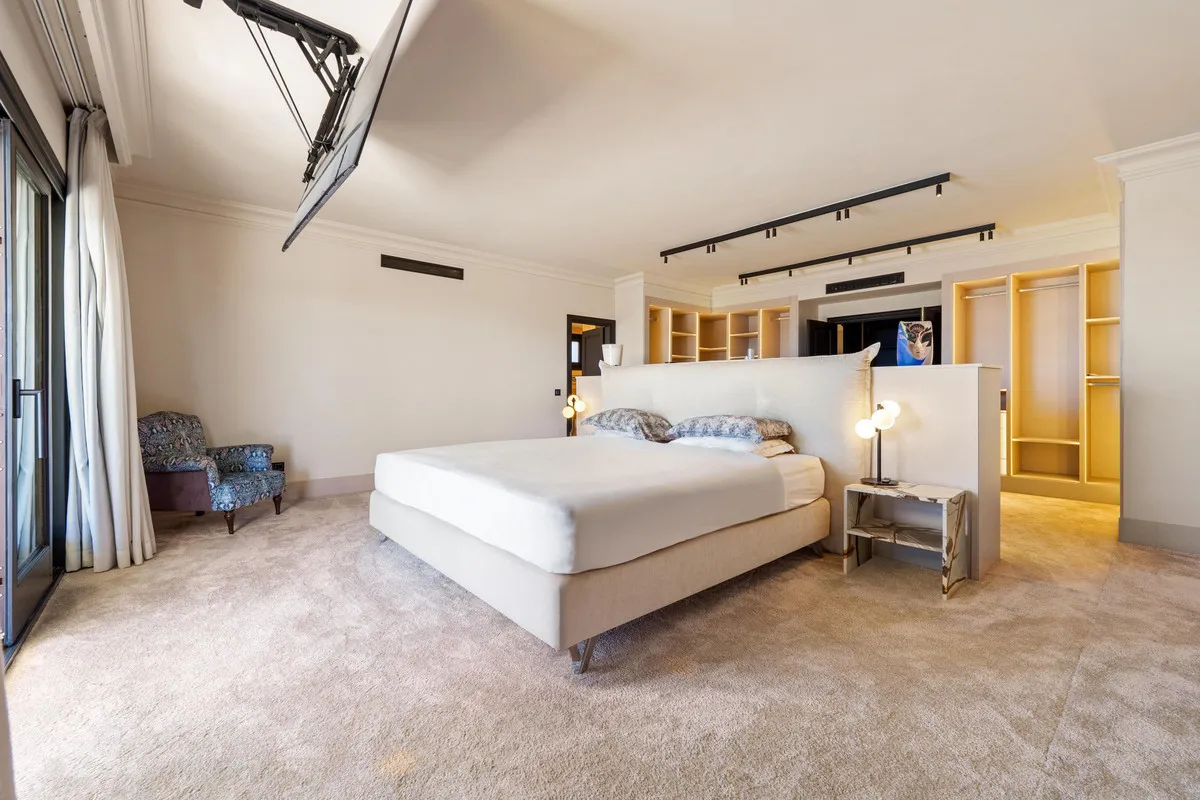 6822db01-ced1-4e02-be42-fb3bb79345c2