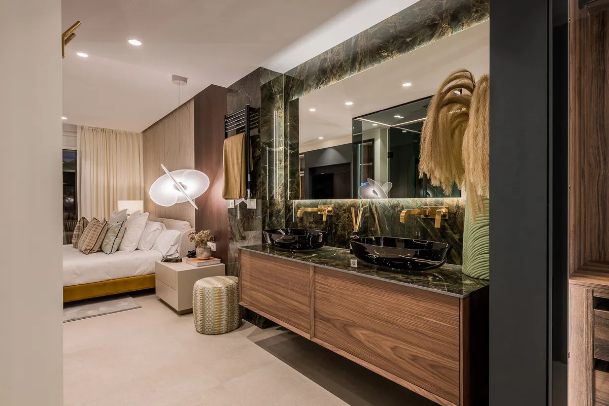 8cce0e3f-04d8-4be1-bb13-8065bcbb3ffd