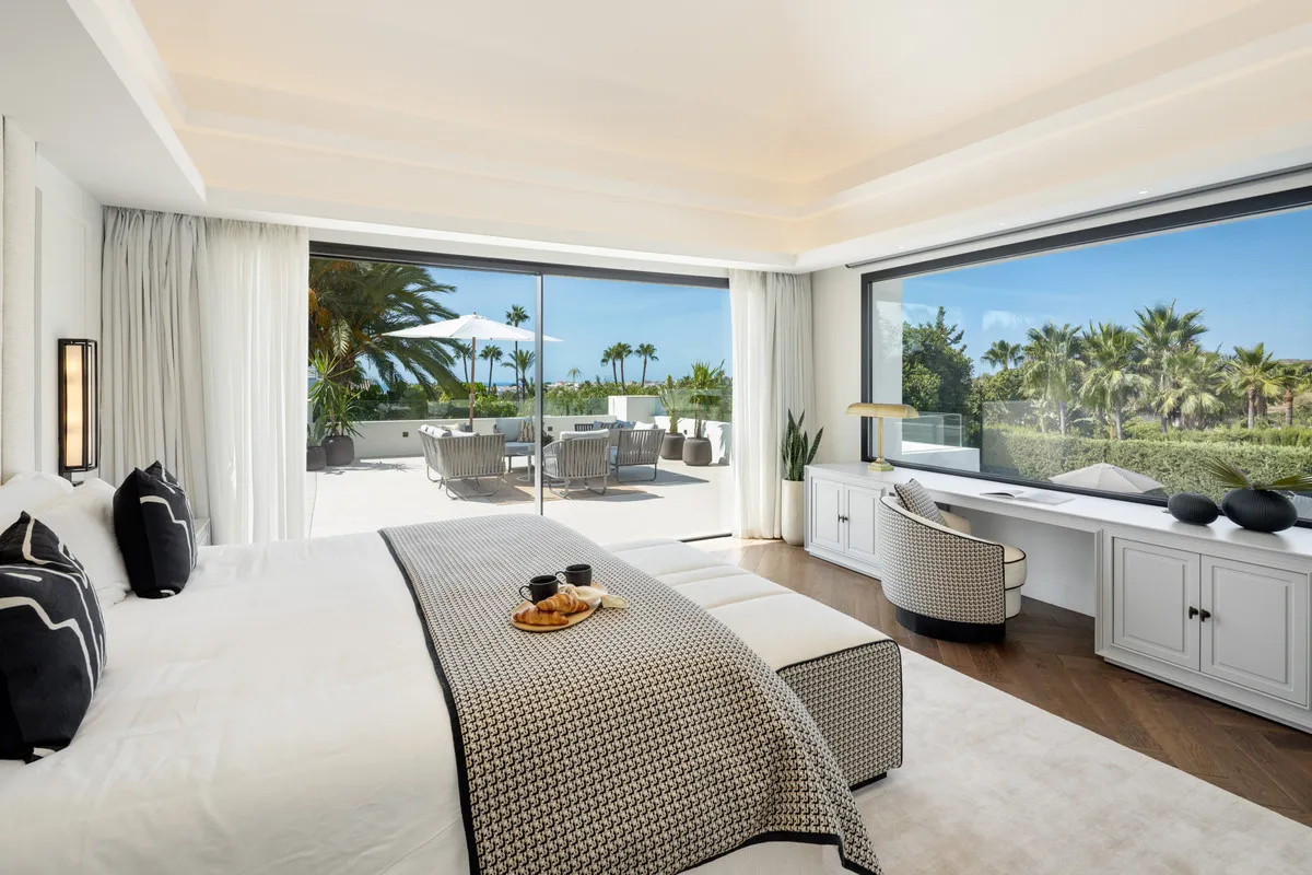 5c551471-b397-45ea-bbcf-e1dfb20b7842