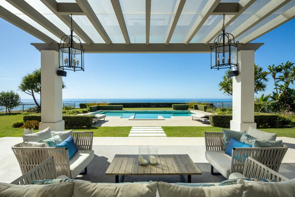 2ec752dd-ef07-48d8-9e57-480b212603fe