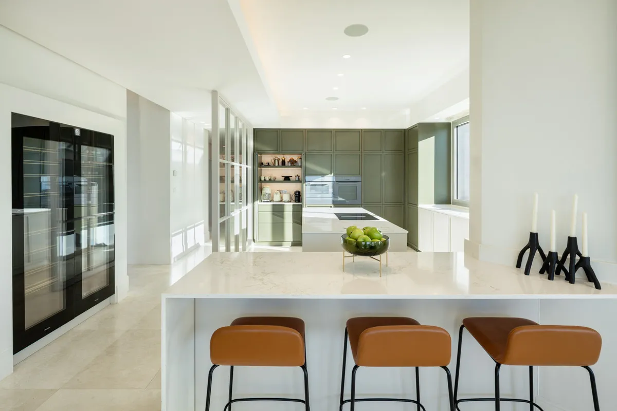 8d44dd24-4a44-4df1-9fa1-77a3a55e7518