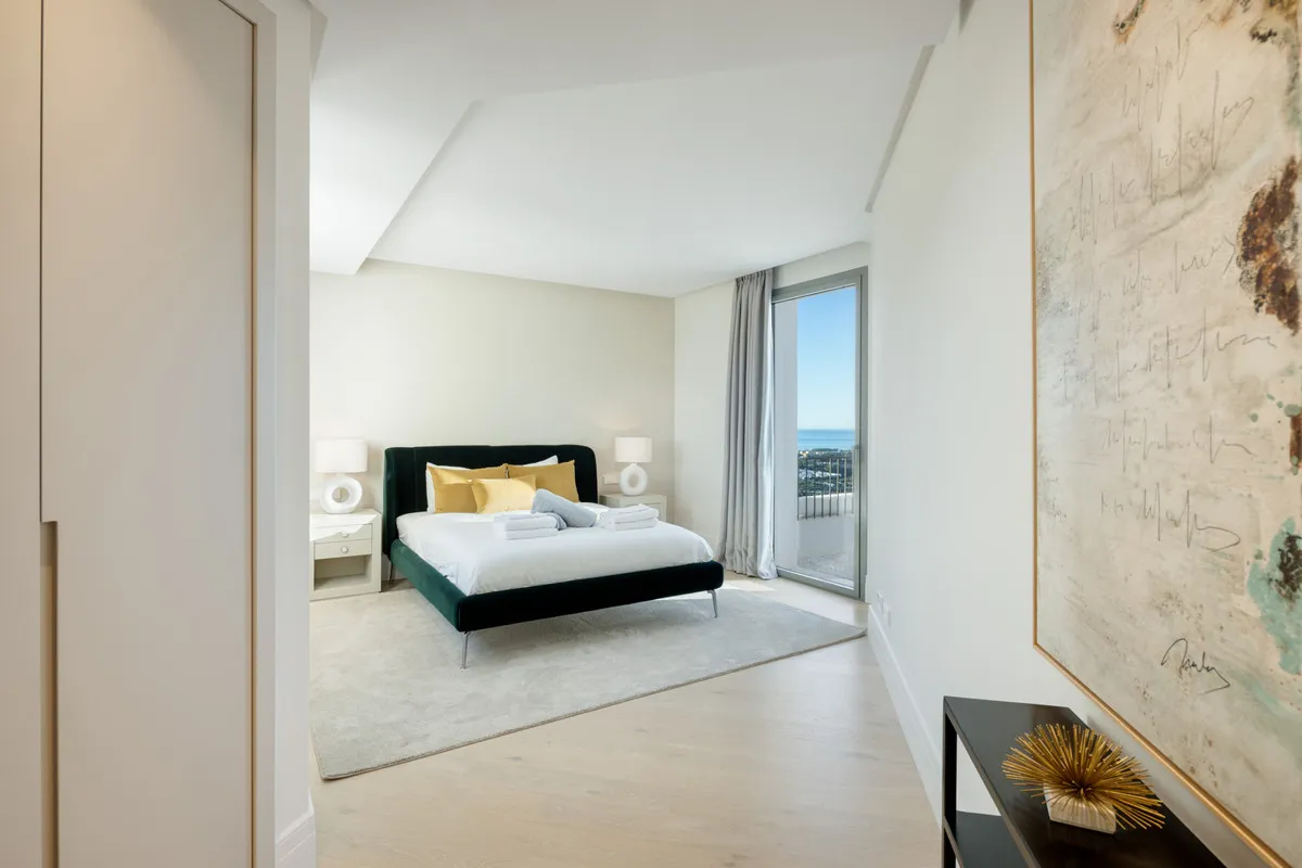 ce442b70-7f1d-4ee1-b7a6-8e7d8fe0bf5b