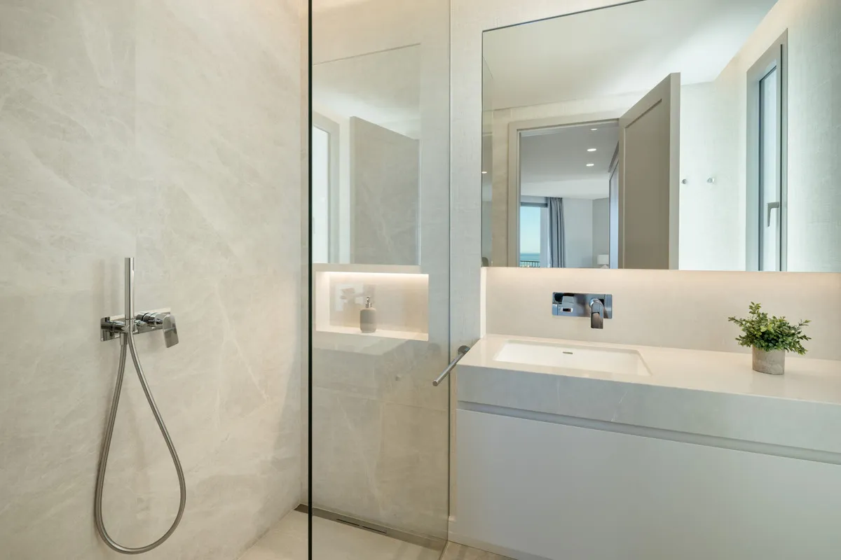 eadf06f0-047c-40f3-a9e9-fa4e56f32f6b