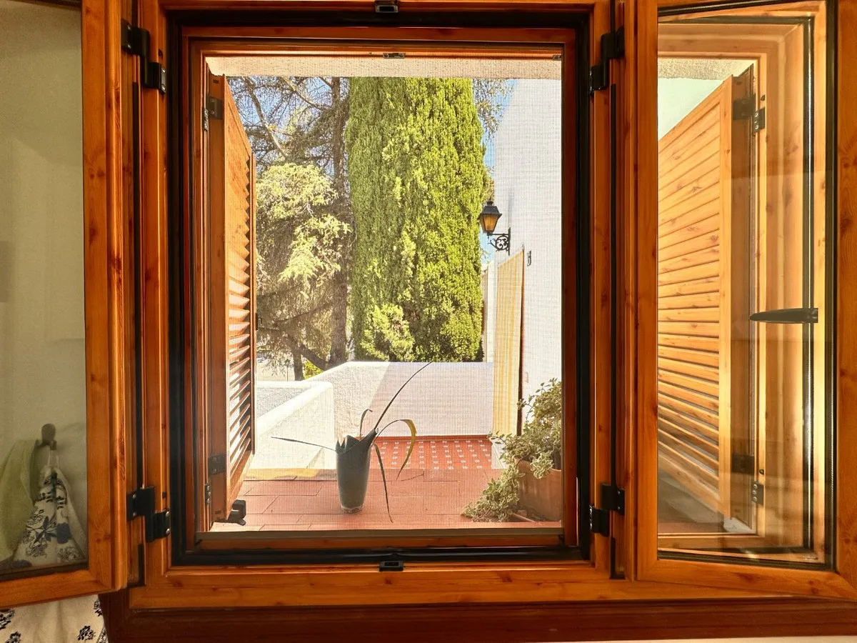 6ee0450d-dbb0-478f-b9ec-4b1493a97b54