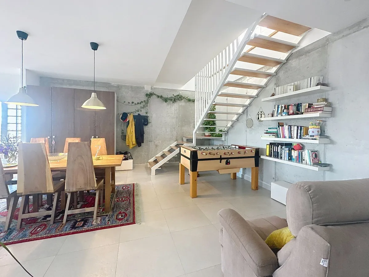 97a3325c-0a86-4cad-80cb-2baf7d8e3ea1