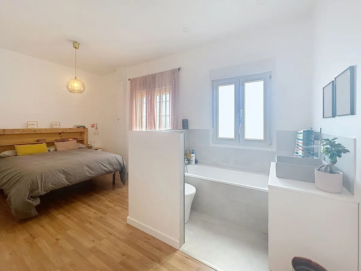 98f5dad4-aa19-4110-961a-aaa87c74752c