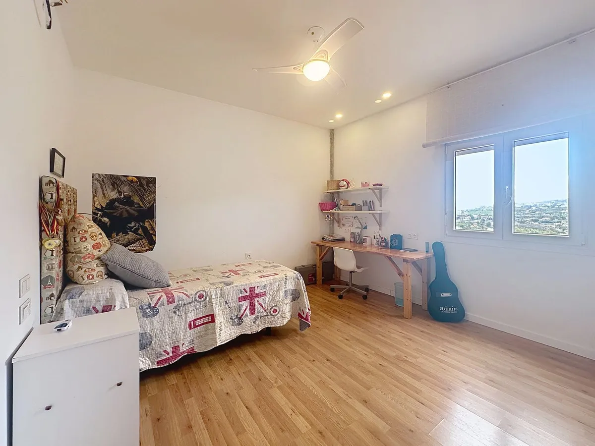 a70486df-0208-450a-b2e4-29a26473b883