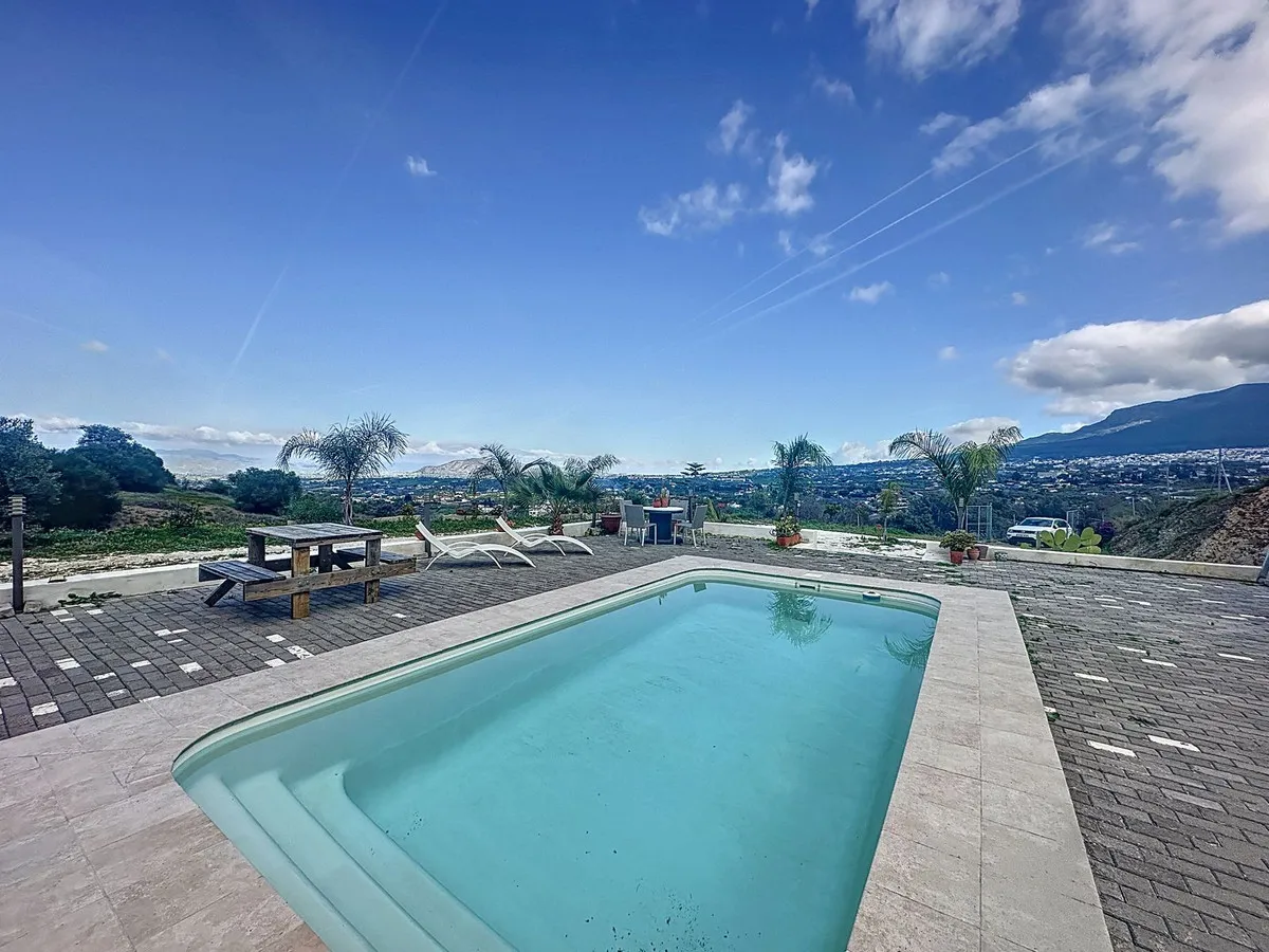 e3f5cf9a-2179-4513-be08-daf8774255e3