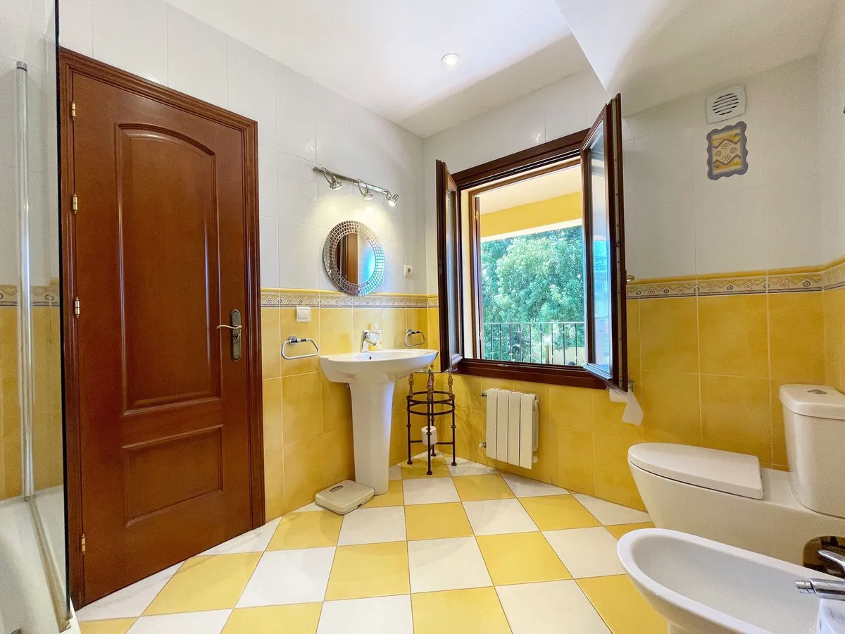 14ca1fc8-8949-4131-8be8-195f21325cd0