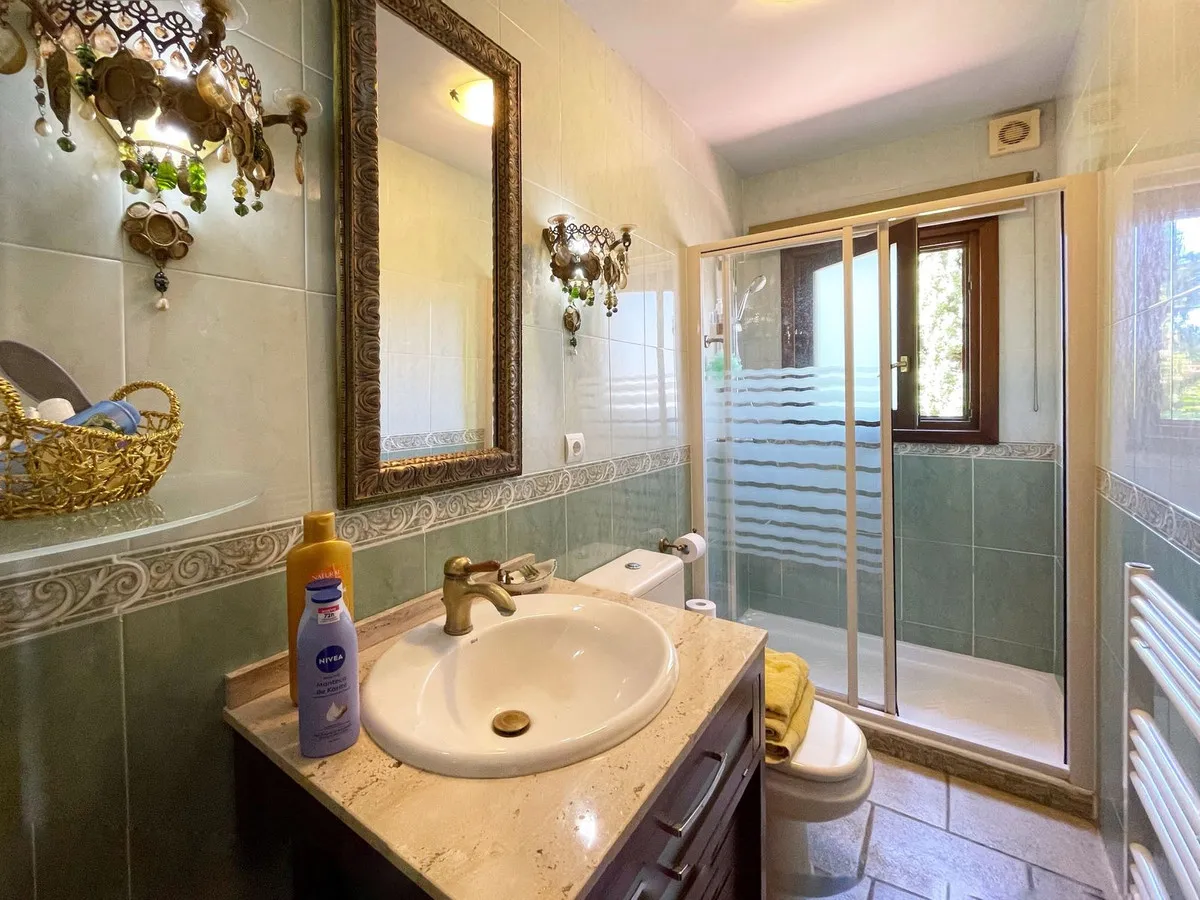 2f61cad6-2747-4526-8e85-1582a0cbd412