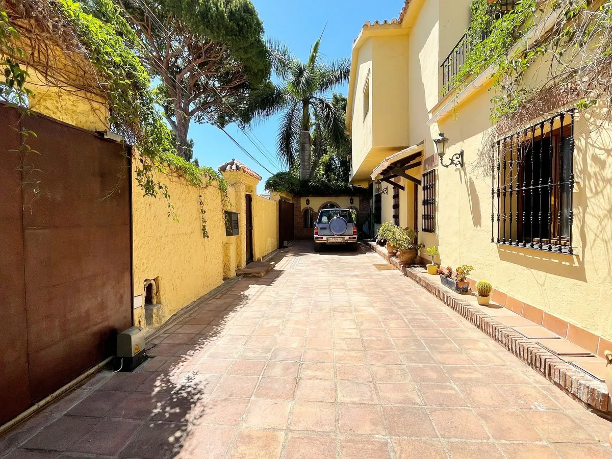 682cce51-a5c0-4af2-8da1-a3bf967c0095