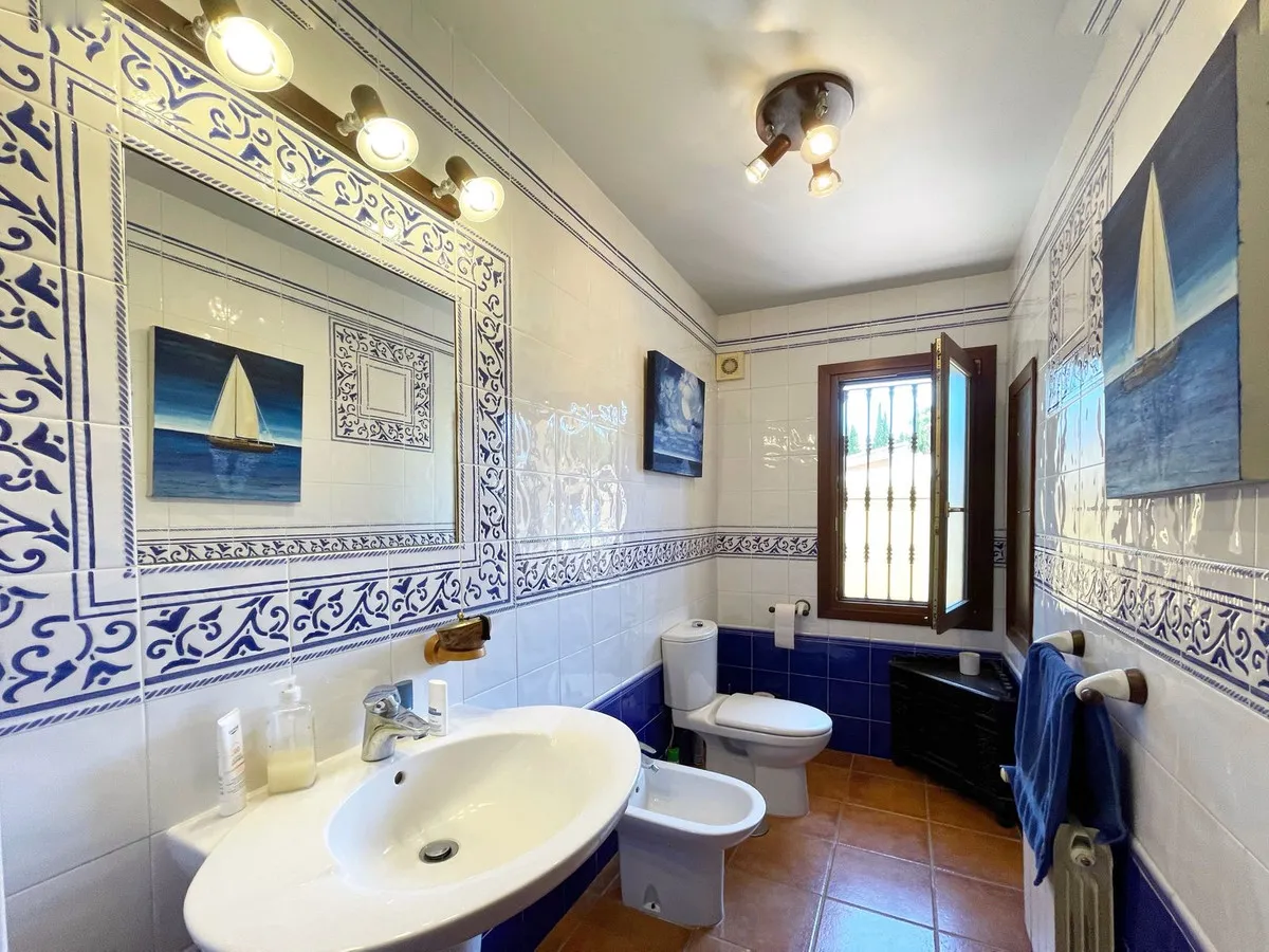 b9b0e830-cf2e-4dc2-94ae-0d5bd1f7c084