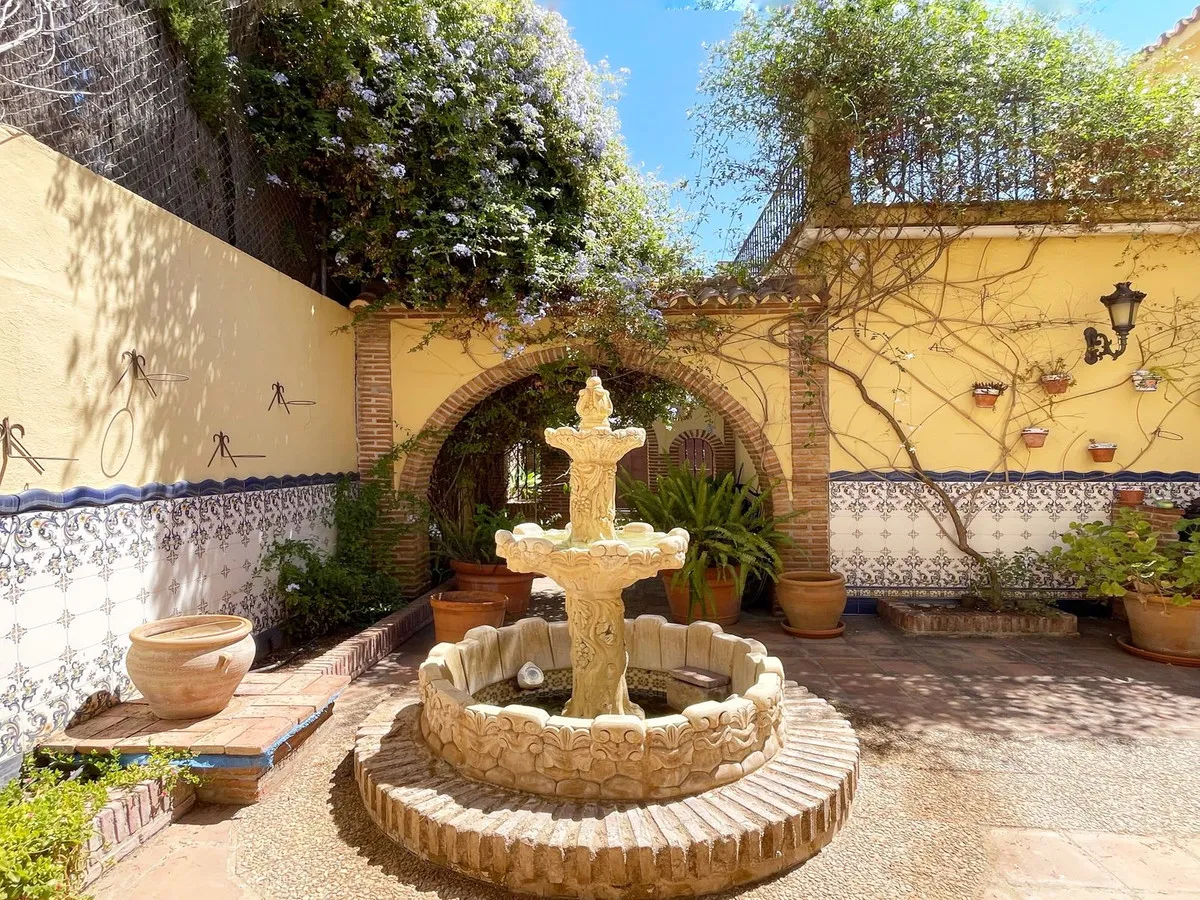 e548aeed-3414-45e2-9252-a94c3c2196e3