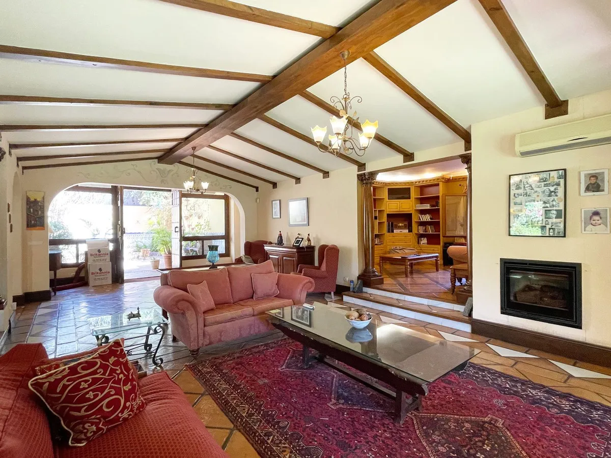 e7f502cd-2d63-4189-be0a-ad7bd41d89c6