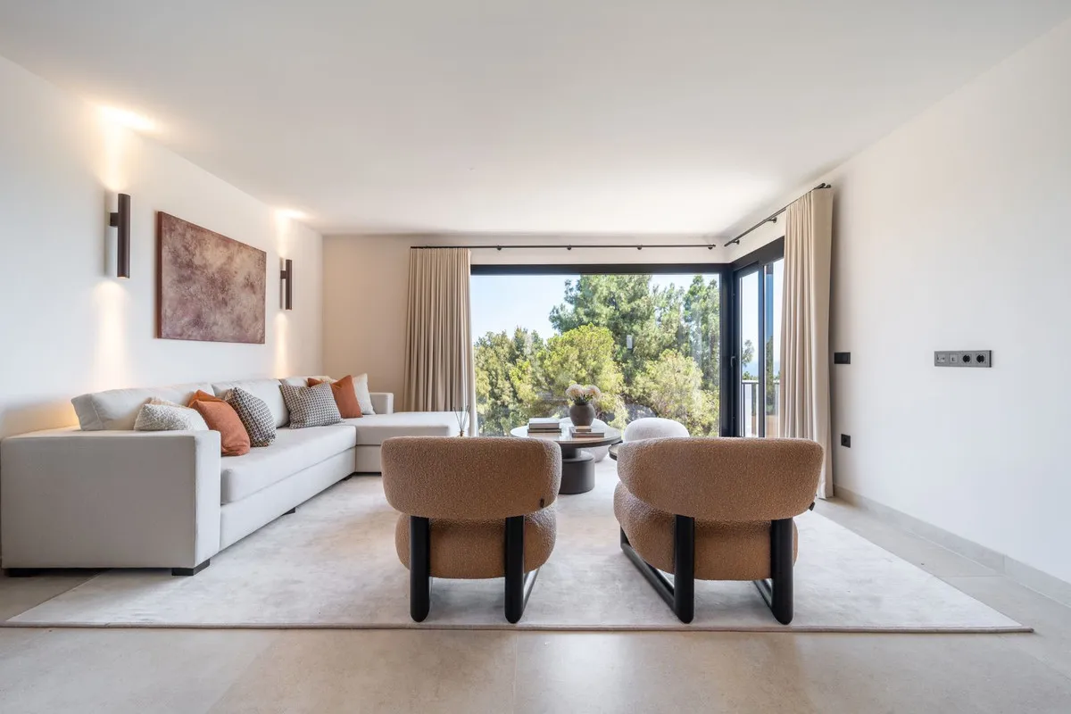 94e1c6ff-69aa-453c-98a8-231fe216e628