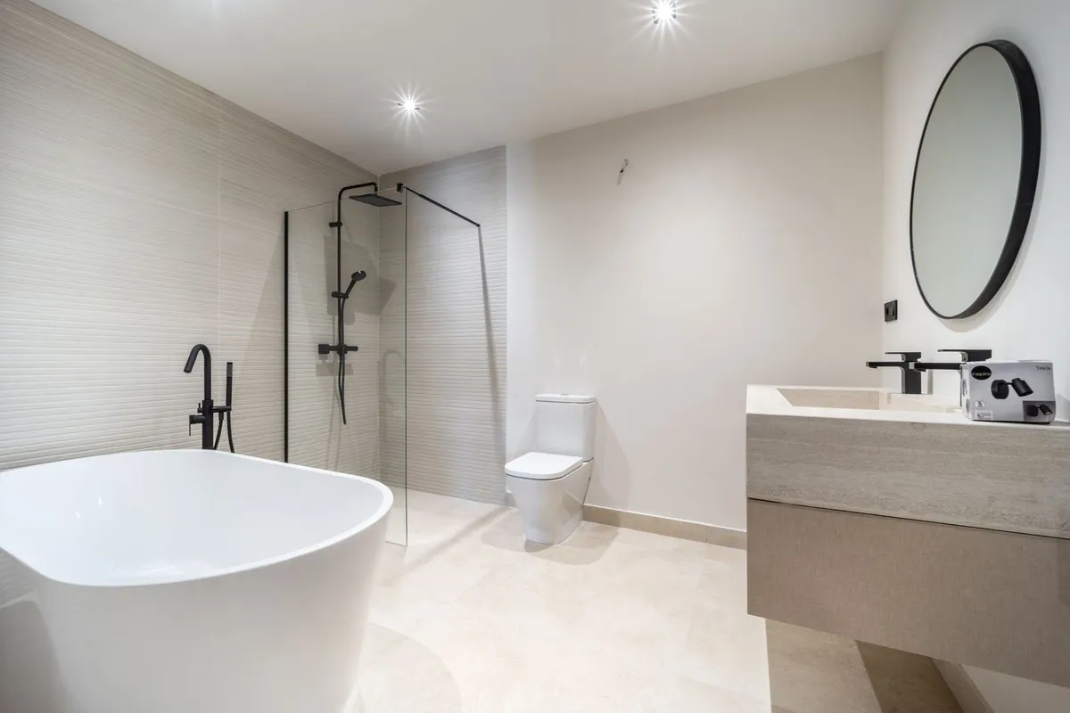 a1ba6f19-0a7a-4e17-b863-62519c50c88f