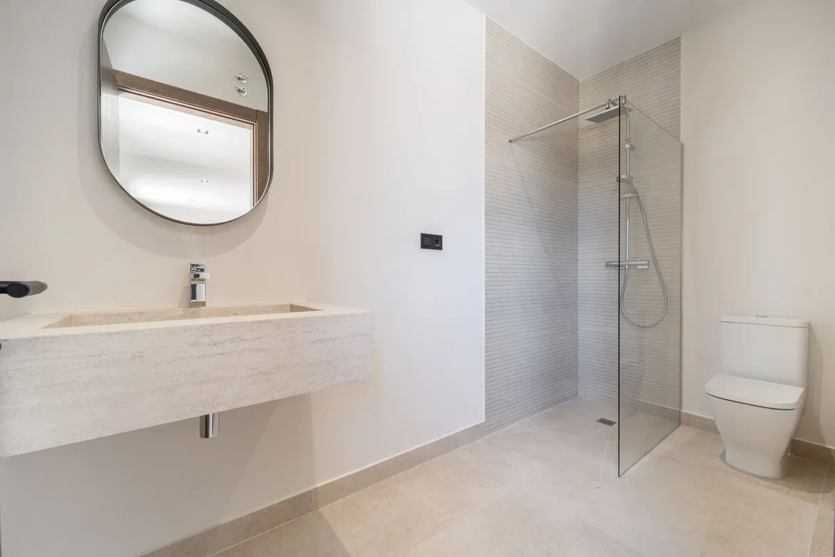 b09d8367-cae0-4622-b606-1546479e0a55