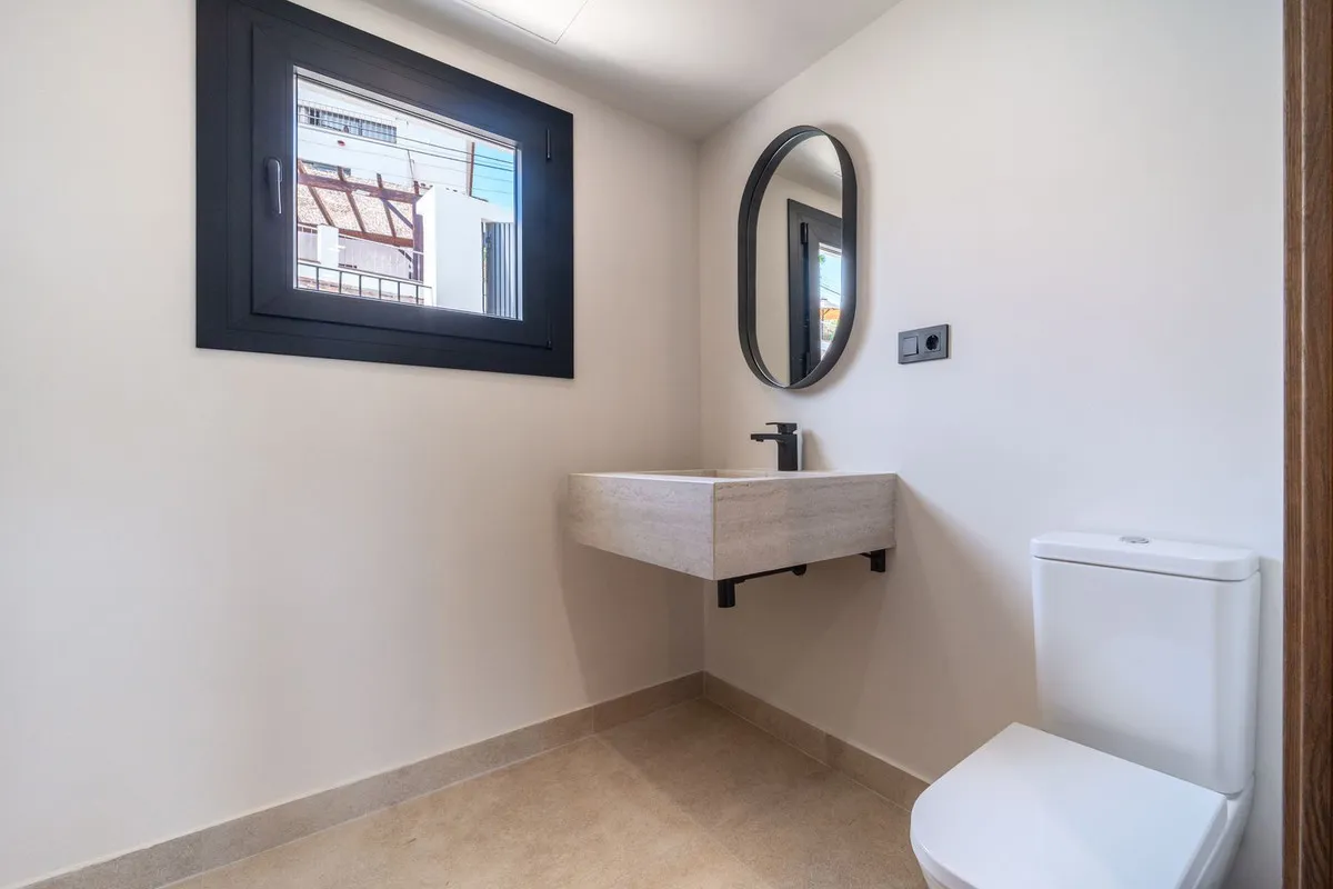 dd74453c-9bda-472d-b86d-9b61cb5a9f97