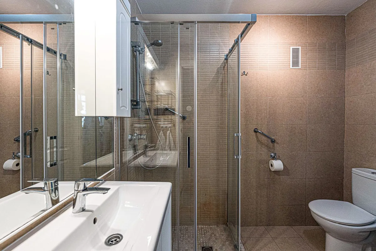 56ae4807-a0c9-4f89-b561-a8b50689c03b