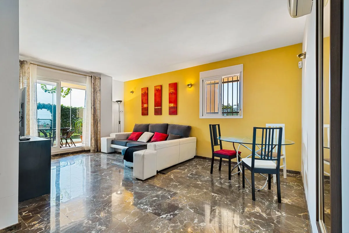 53cbc6bf-73a5-4723-972c-5a18f7f8d34d