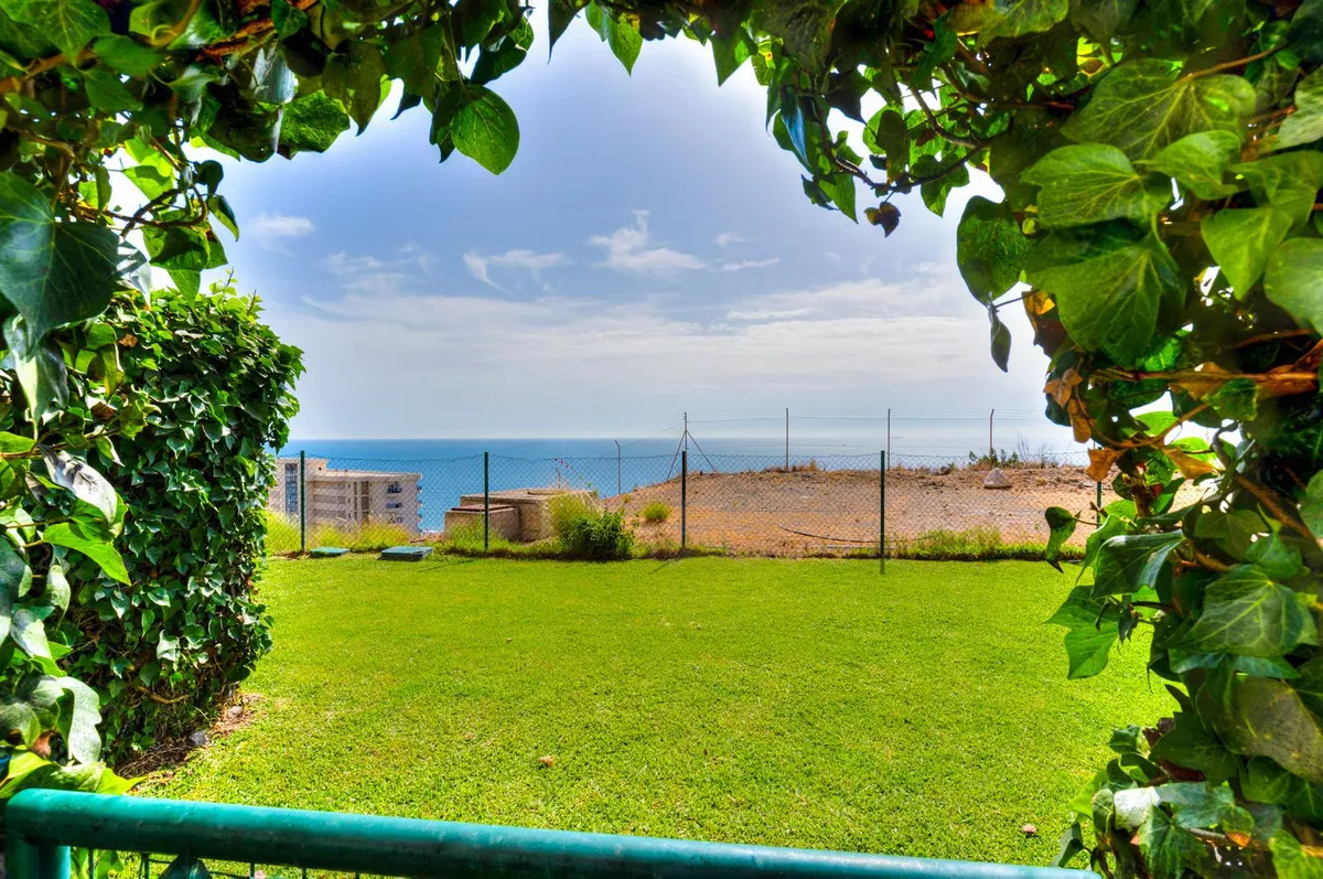 fd85e226-d427-4aac-b43d-a2531c3a217e