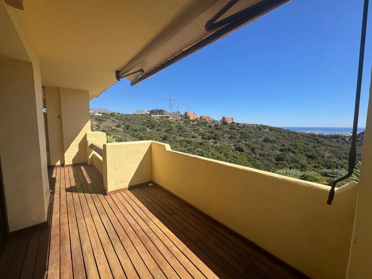 219f10a9-b38a-428b-bca5-65115750a816