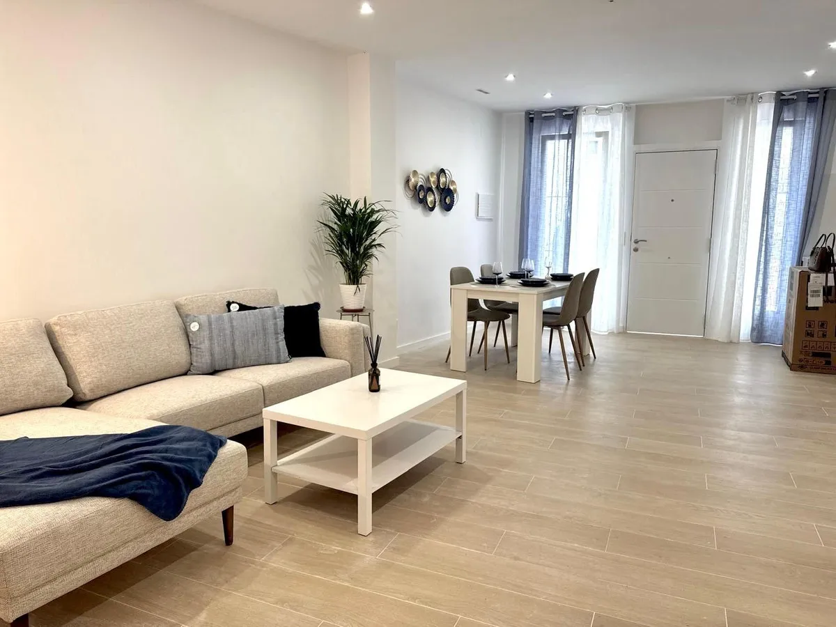 bb10f4d1-ff5e-41d3-8f39-86edfc37a4a9