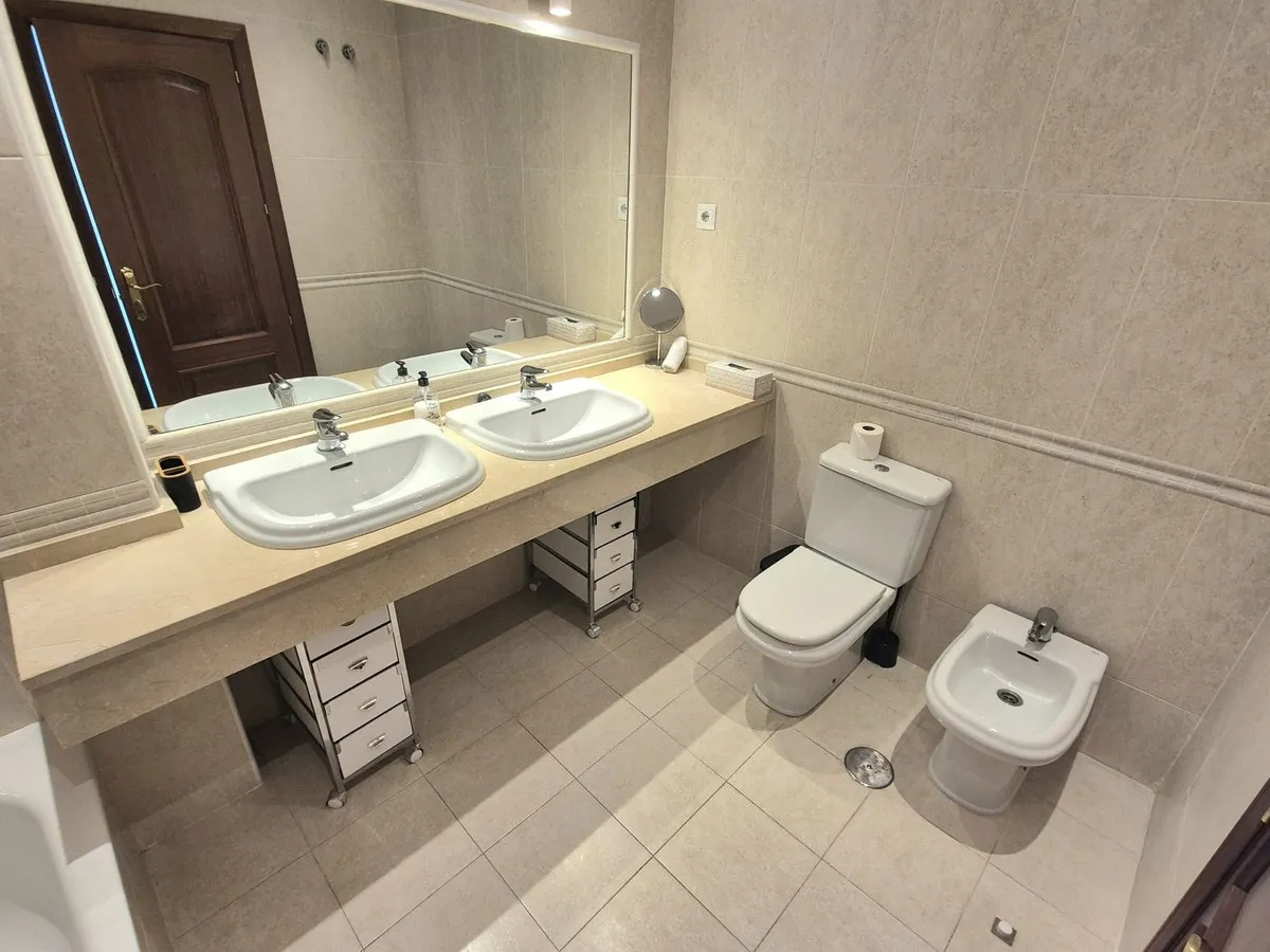 3d7d0947-1a7b-4f30-9eba-e7d1782b0d27