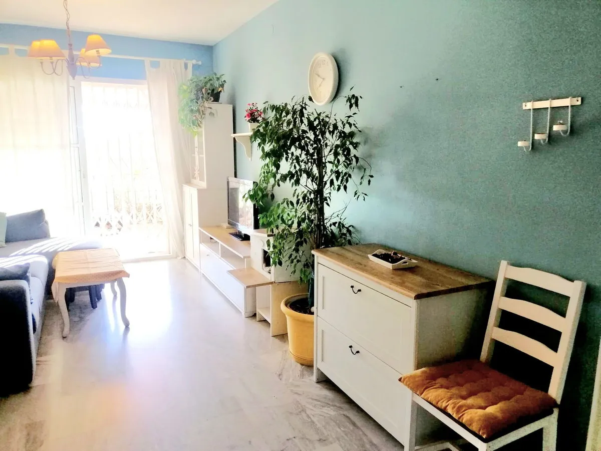 b1d621c0-ae49-4bd4-b213-3654327ae813