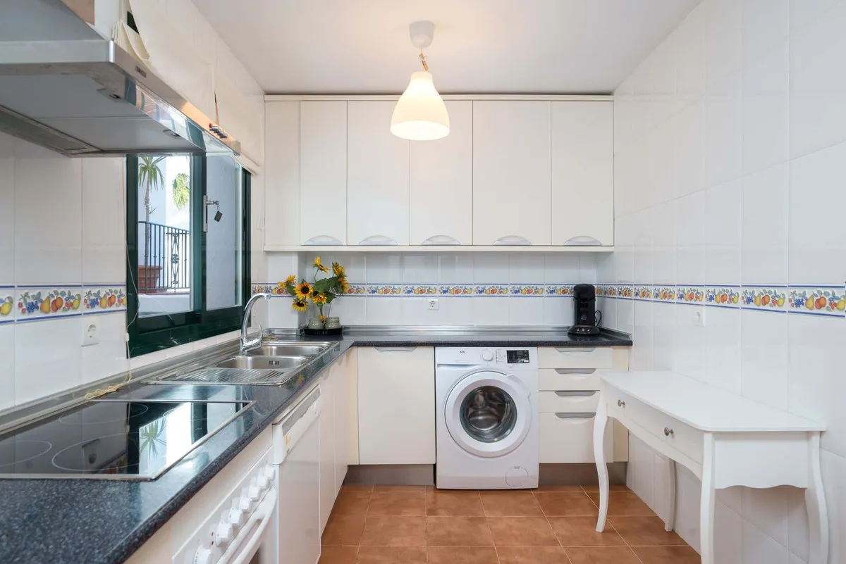 9c2aea6a-49db-40be-b64c-f32e60ce10b4