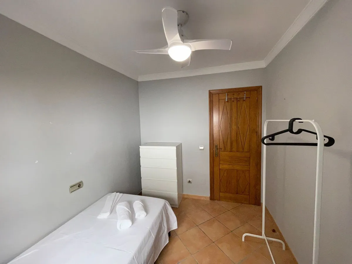 7744db66-f8c5-455d-943a-539b09a63ca8