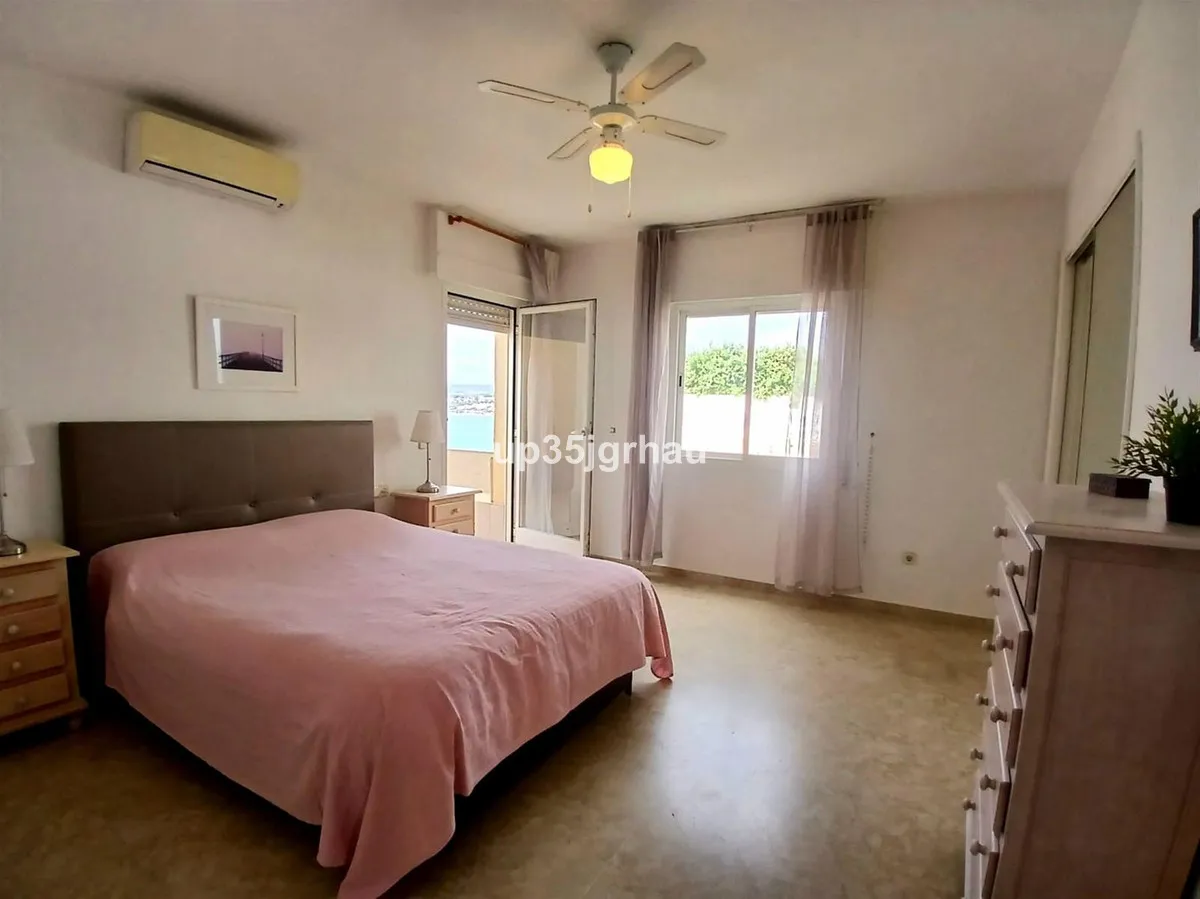 a509b838-37e8-409b-80bf-8e1492882754