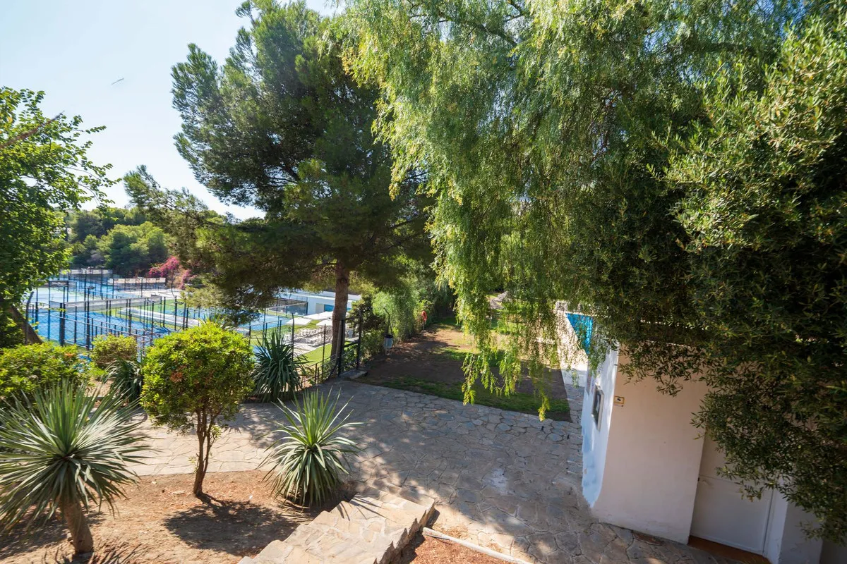 3e8efd65-a82e-4701-9e85-110a381d31f0