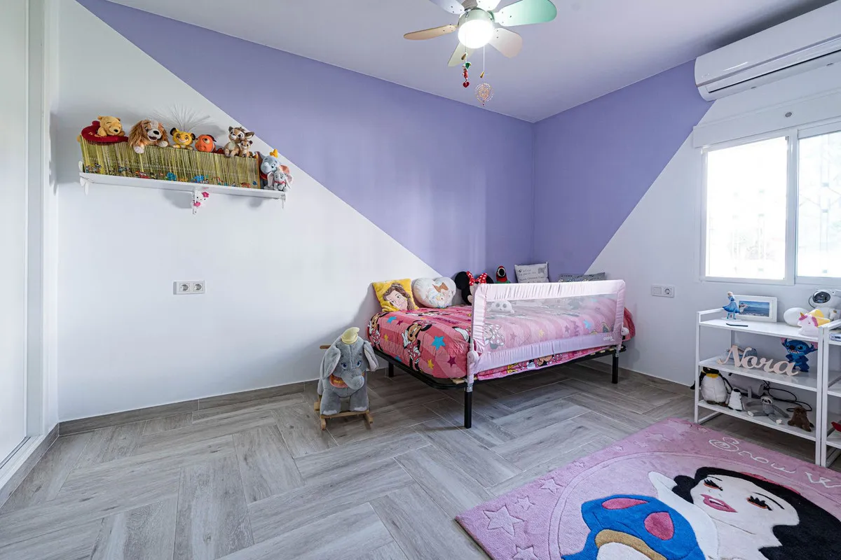 b5a73f5a-8f4a-478b-a8b5-ee6cdc502d7b