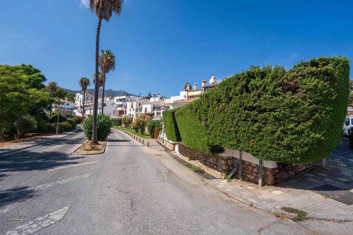 c3aeef0e-7407-4605-a19a-4dcb60bc6257