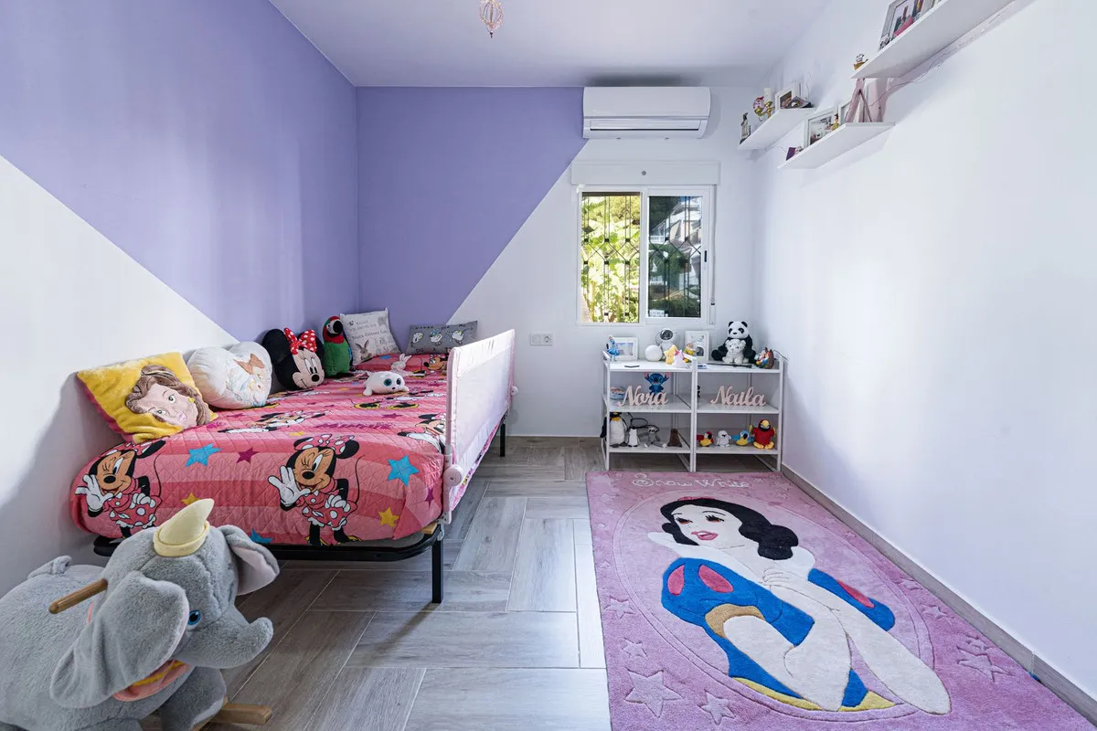 eb69a3c8-532b-4c51-8a7d-6c41ba3650ae