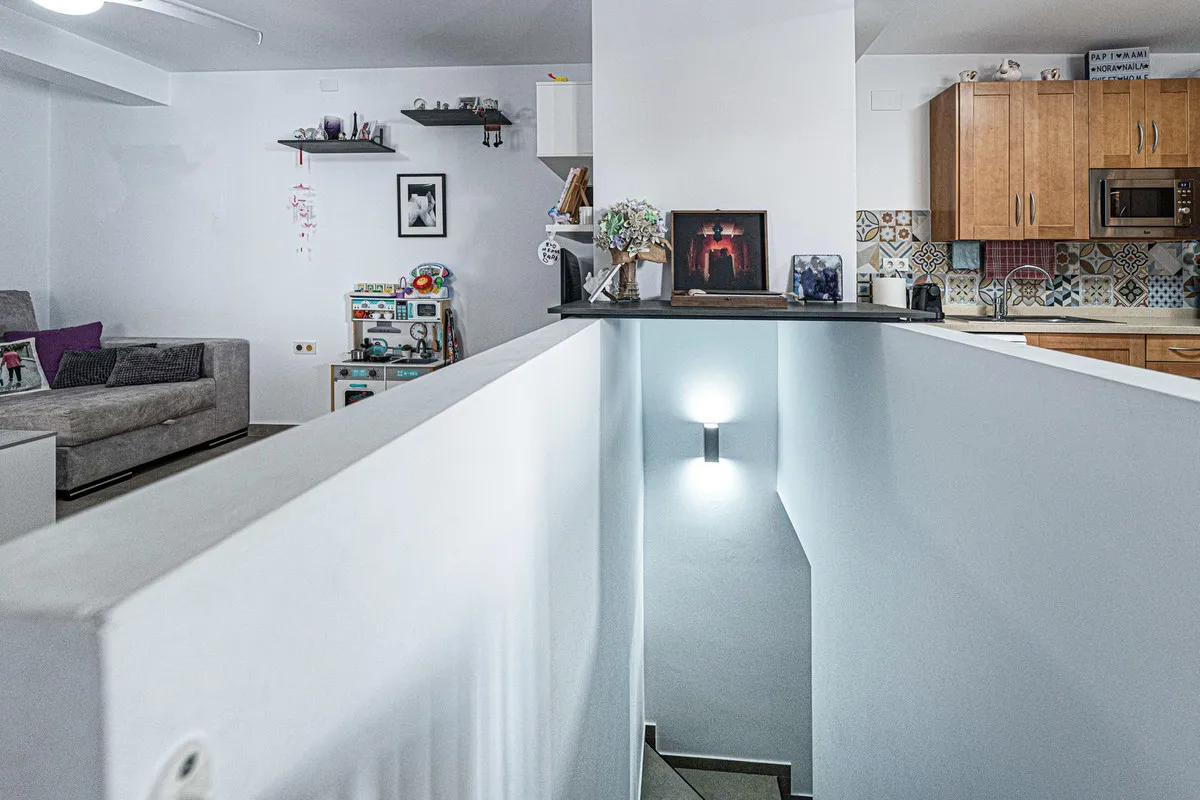 f1354284-7ce3-46df-84fa-8bec0ea0af97