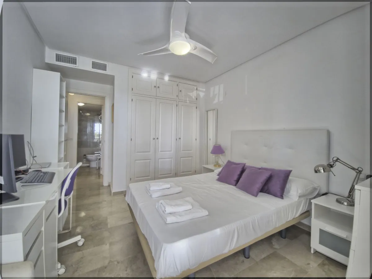 b86bfde9-82cf-446b-8c6f-adf7c92d4f19