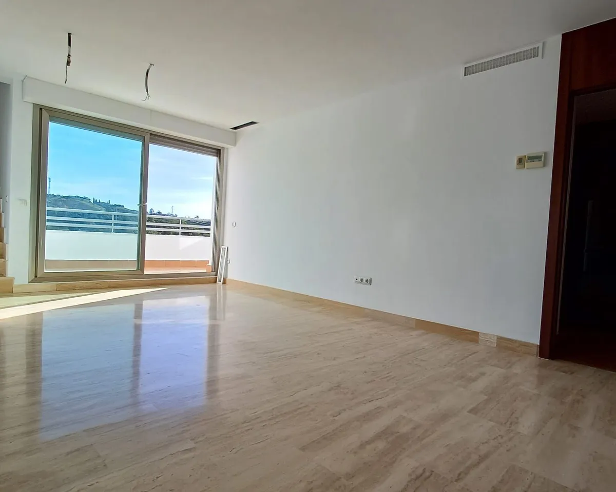 1f27ab4e-e3b1-4975-a8da-7ca71c09831c