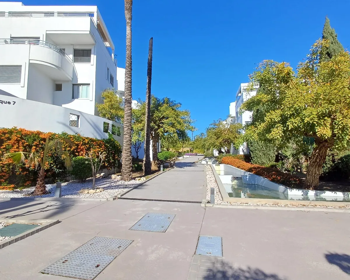 e33355dc-b4b3-4368-8b62-d666e02c4138