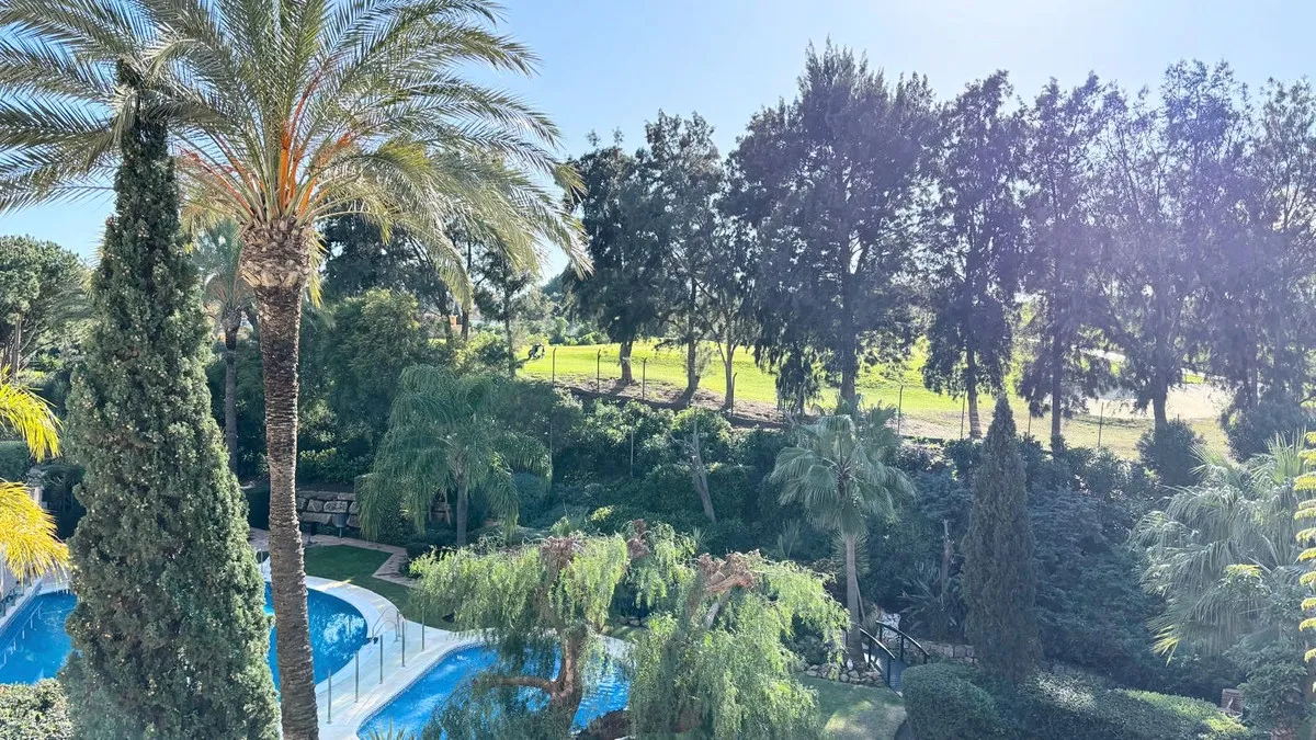 b865141b-12fd-46e8-90c2-857b01ba3ed8