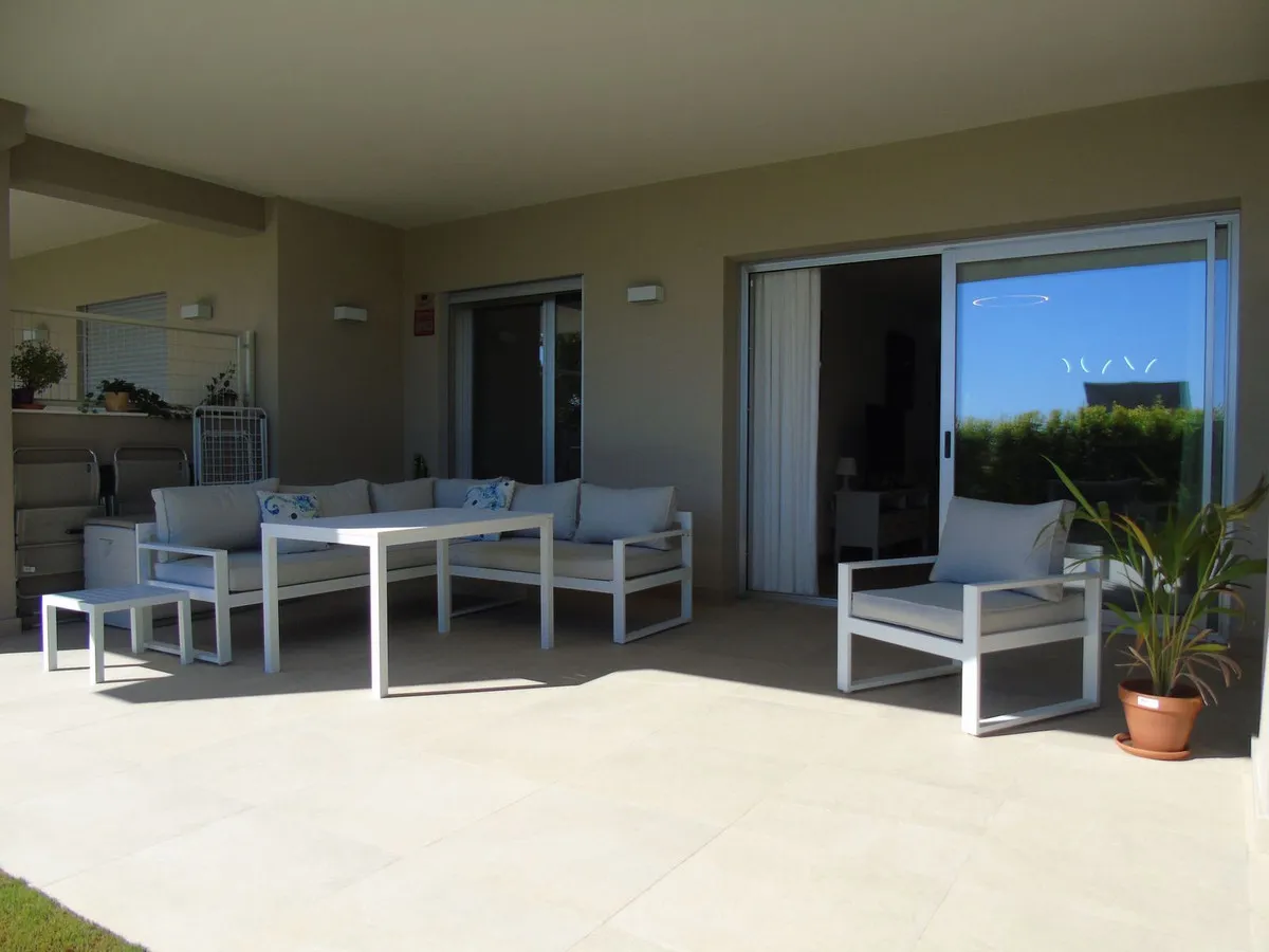 2d952448-1672-4d04-8d15-9e82ab124303