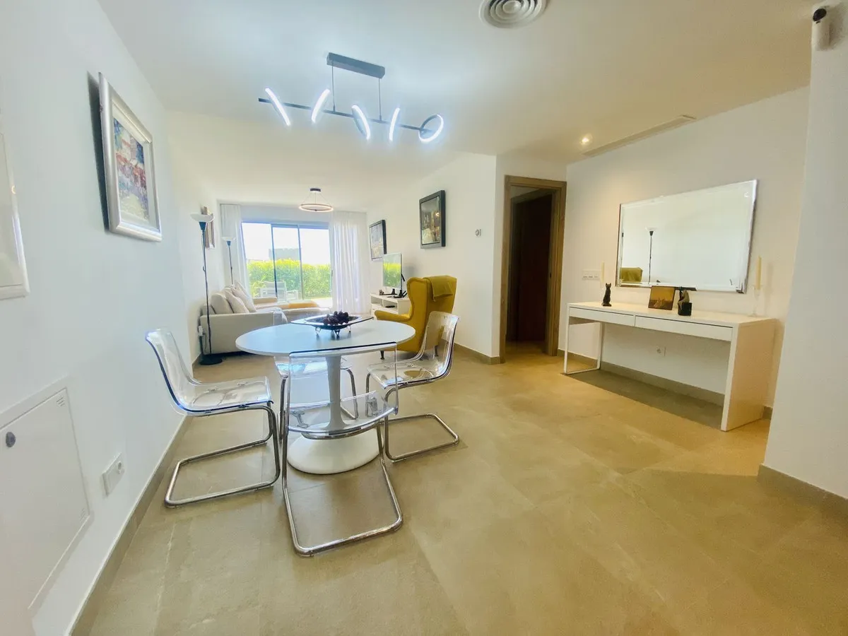 39f43c08-74c8-4f72-9ae2-352fd5c84be8