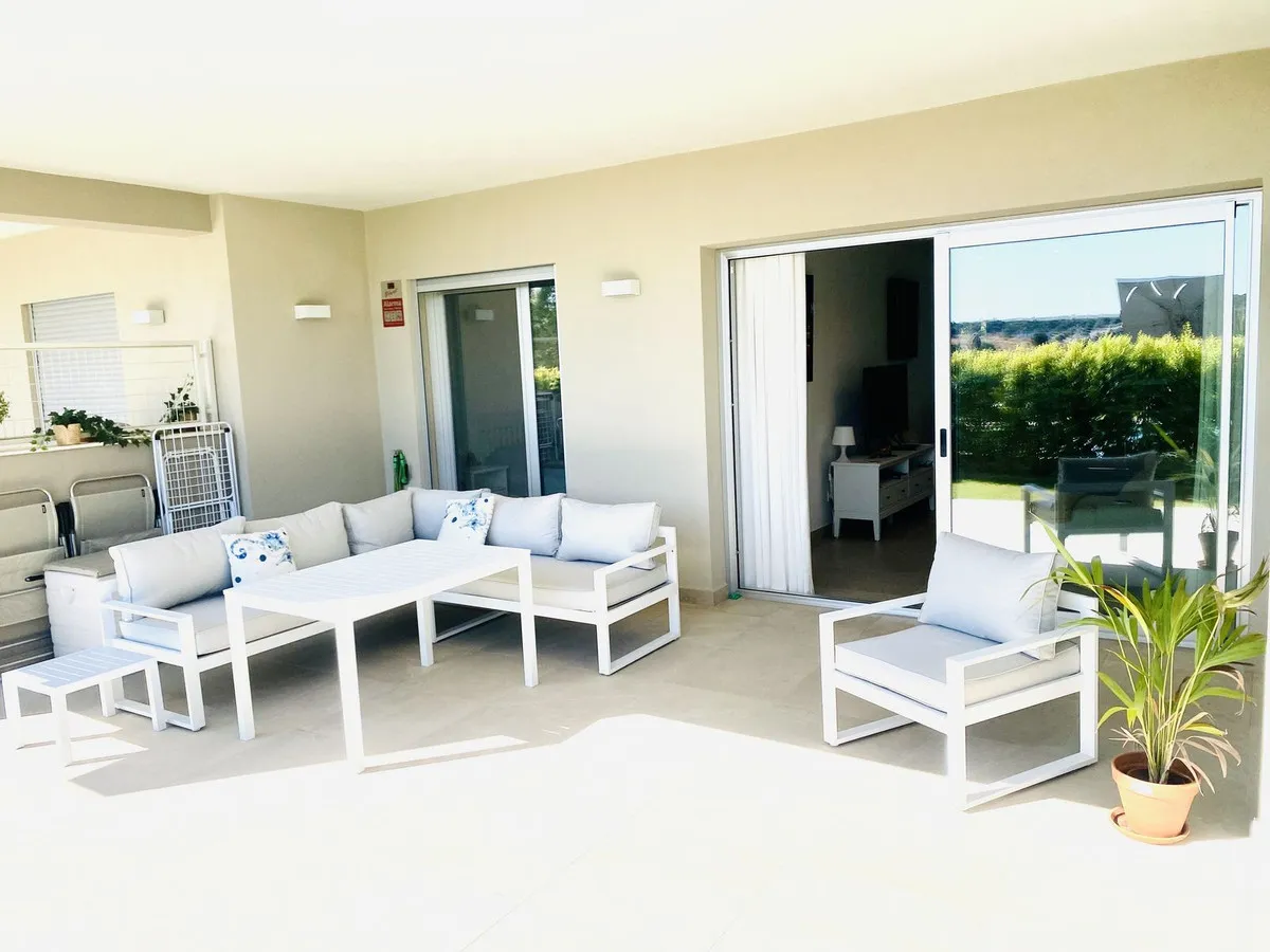 ae745cba-0e97-4c05-ba88-bd20a47f9471